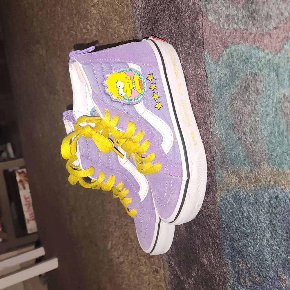 Girls High top lisa Simpson vans size 11
